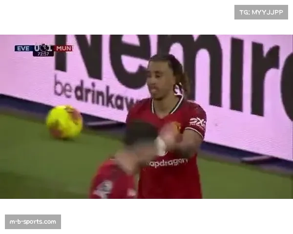 约罗曼联处子赛季评分仅6.36，法国中卫适应英超仍需时间